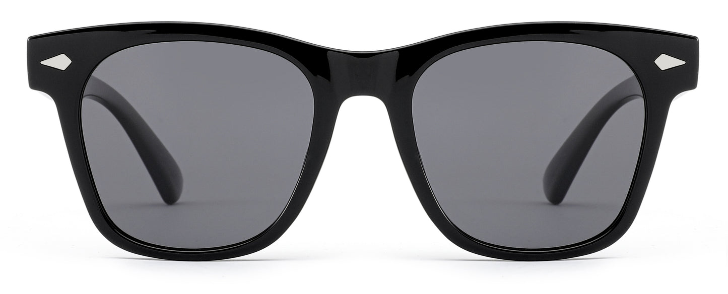 Xeno Vue in Black Sunglasses